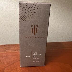 True Botanicals Clear Pure Radiance Oil